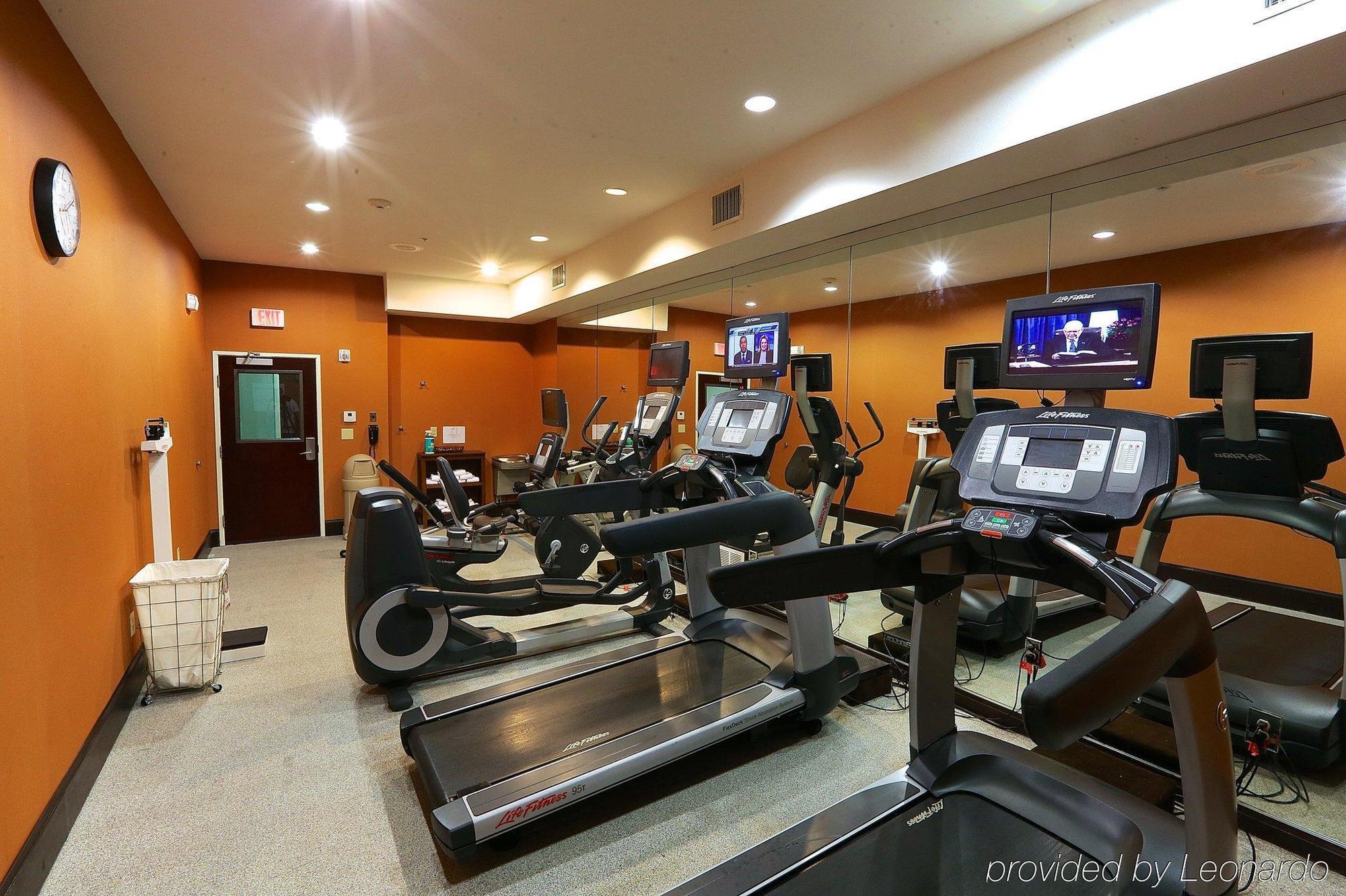 Express & West By Ihg Hotel Dallas